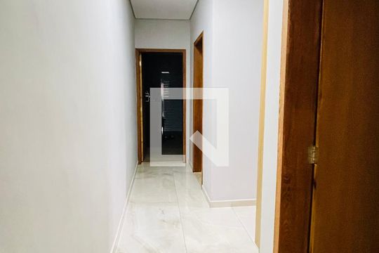Corredor de acesso aos quartos de casa de condomínio para alugar com 3 quartos, 164m² em Residencial San Diego (paysage Vert), Cotia