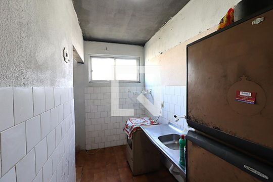 Cozinha de apartamento para alugar com 1 quarto, 46m² em Jardim Itu, Porto Alegre