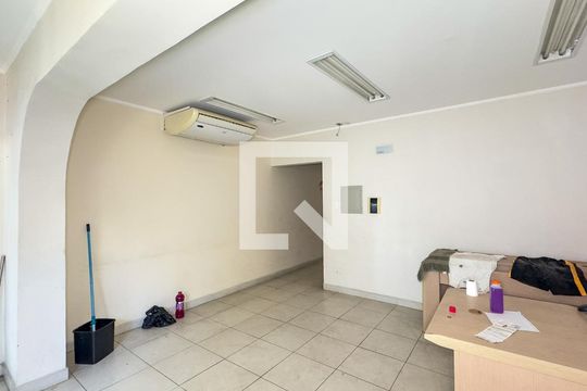 Casa à venda com 7 quartos, 220m² em Santo Amaro, São Paulo