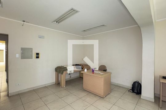 Casa à venda com 7 quartos, 220m² em Santo Amaro, São Paulo