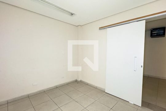 Casa à venda com 7 quartos, 220m² em Santo Amaro, São Paulo