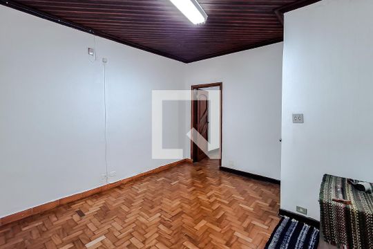 Sala de casa à venda com 2 quartos, 200m² em Ipiranga, São Paulo