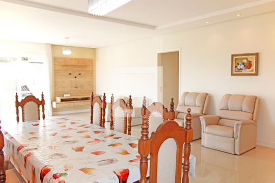 Sala de casa de condomínio para alugar com 3 quartos, 300m² em Condomínio Estância Marambaia, Vinhedo