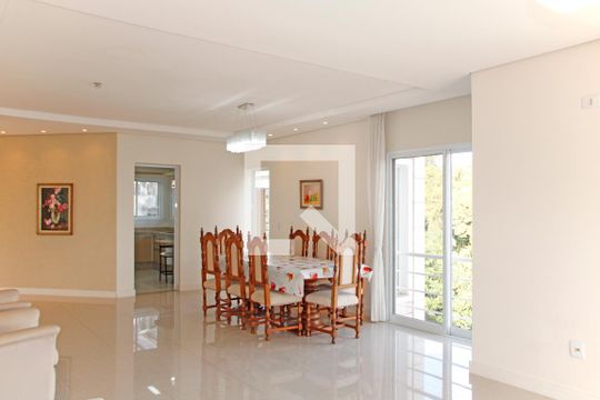 Sala de casa de condomínio para alugar com 3 quartos, 300m² em Condomínio Estância Marambaia, Vinhedo