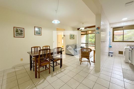 Sala de Jantar de apartamento para alugar com 2 quartos, 100m² em Jurerê, Florianópolis