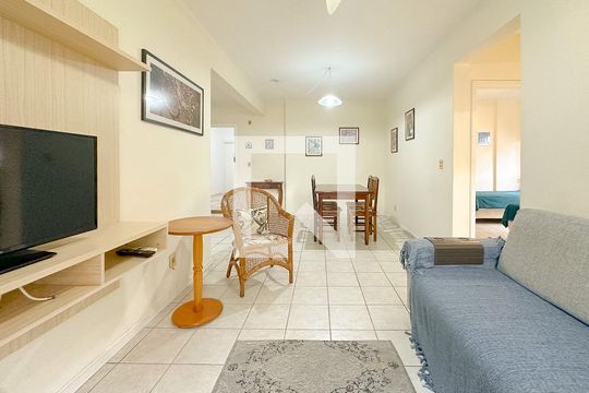 Sala de TV de apartamento para alugar com 2 quartos, 100m² em Jurerê, Florianópolis