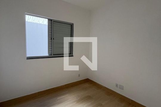 Quarto 2 de casa à venda com 3 quartos, 110m² em Nacional, Contagem