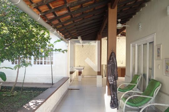 Varanda de casa à venda com 5 quartos, 550m² em Itanhangá, Rio de Janeiro