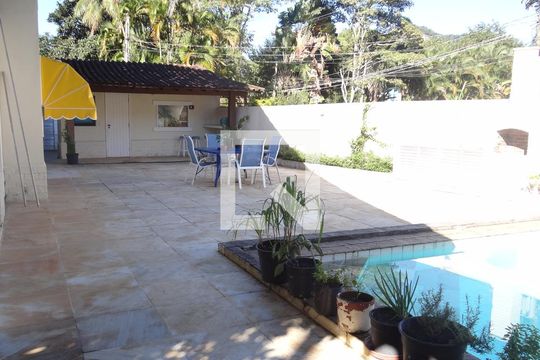 Área externa  de casa à venda com 5 quartos, 550m² em Itanhangá, Rio de Janeiro