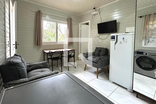 Apartamento para alugar com 2 quartos, 40m² em Alto Ribeirão Leste, Florianópolis