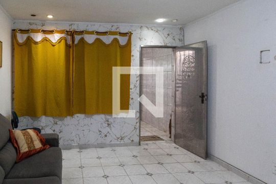 Sala de casa para alugar com 3 quartos, 300m² em Gopouva, Guarulhos