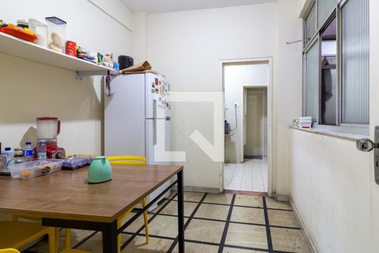 Apartamento à venda com 3 quartos, 104m² em Funcionários, Belo Horizonte