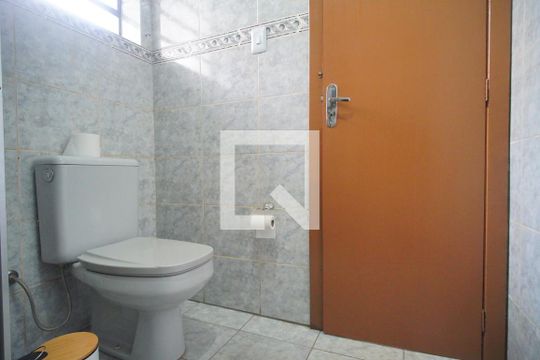 Banheiro de apartamento à venda com 1 quarto, 48m² em Centro, São Leopoldo