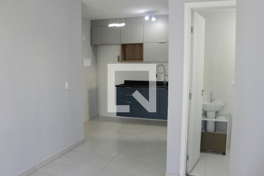 Sala de apartamento para alugar com 2 quartos, 44m² em Jardim Normandia, Guarulhos