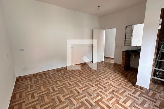 Casa para alugar com 1 quarto, 26m² em Jardim Capelinha, São Paulo