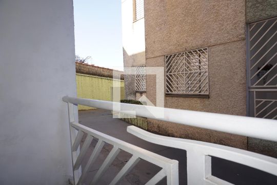 Varanda de apartamento para alugar com 2 quartos, 44m² em Chácaras Caxingui, Embu das Artes