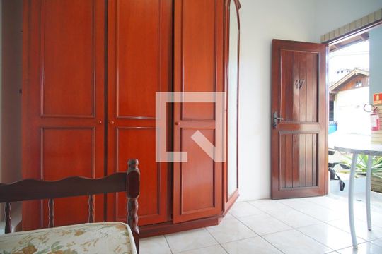 Sala/Quarto de kitnet/studio para alugar com 1 quarto, 20m² em Vila Nova, Novo Hamburgo