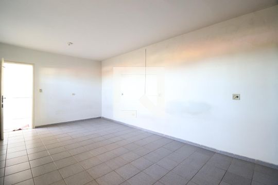 Sala/Quarto de kitnet/studio para alugar com 1 quarto, 40m² em Pacaembu, Uberlândia