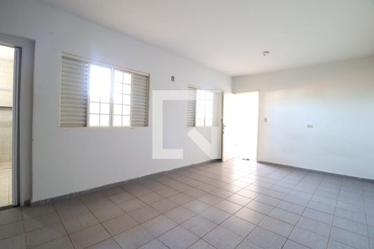 Sala/Quarto de kitnet/studio para alugar com 1 quarto, 40m² em Pacaembu, Uberlândia