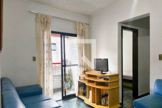 Sala de apartamento para alugar com 2 quartos, 66m² em Guilhermina, Praia Grande
