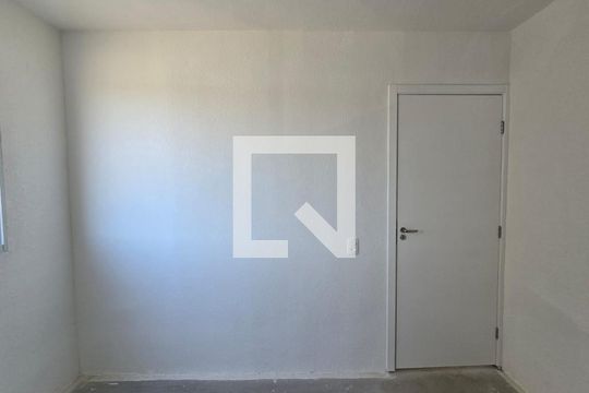 Quarto 2 de apartamento para alugar com 2 quartos, 44m² em Vila Nova Bonsucesso, Guarulhos