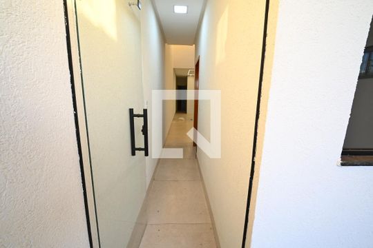 Casa para alugar com 2 quartos, 114m² em Loteamento Alphaville Residencial, Goiânia