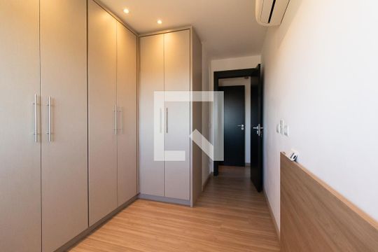 Quarto 1 de apartamento para alugar com 3 quartos, 105m² em Jardim Social, Curitiba