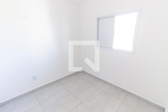 Quarto 2 de apartamento para alugar com 2 quartos, 39m² em Vila Bertioga, São Paulo