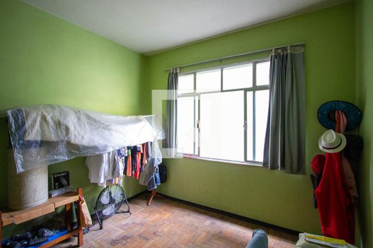 Quarto 1 de apartamento para alugar com 2 quartos, 50m² em Patronato, São Gonçalo