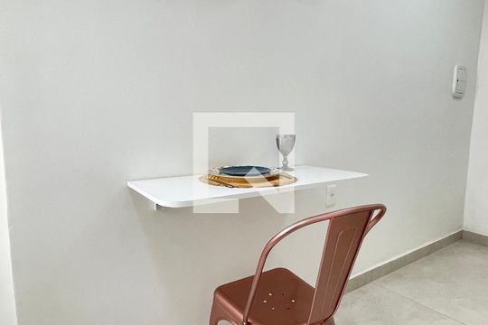 Studio - Quarto/Sala/Cozinha de kitnet/studio para alugar com 1 quarto, 15m² em Cidade São Francisco, São Paulo