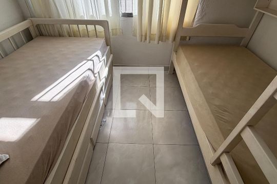 Quarto de apartamento para alugar com 1 quarto, 44m² em Boqueirão, Santos