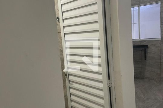 Sala/Quarto de kitnet/studio para alugar com 1 quarto, 60m² em Jardim Marquesa, São Paulo