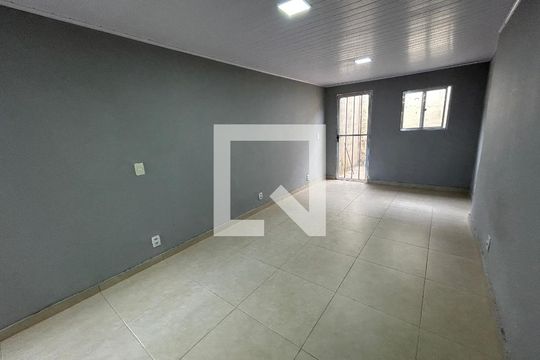 Sala/Quarto de kitnet/studio para alugar com 1 quarto, 40m² em Bento Ribeiro, Rio de Janeiro