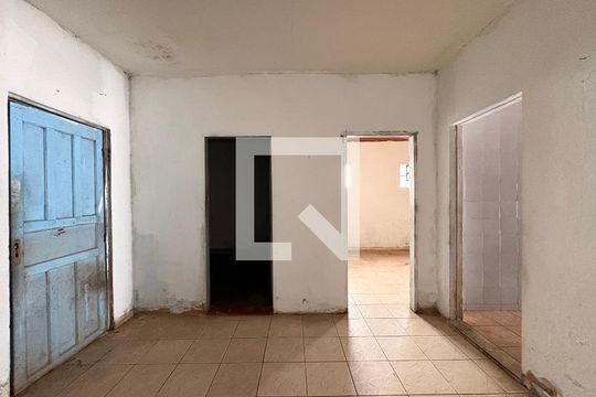 Sala de casa à venda com 3 quartos, 180m² em Cidade São Jorge, Santo André