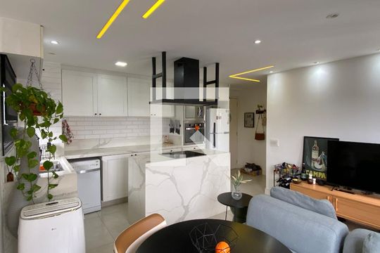 Sala - Cozinha de kitnet/studio à venda com 1 quarto, 35m² em Presidente Altino, Osasco
