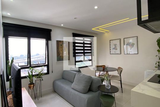 Sala - Cozinha de kitnet/studio à venda com 1 quarto, 35m² em Presidente Altino, Osasco
