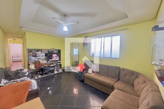 Casa à venda com 2 quartos, 125m² em Jardim Presidente Dutra, Guarulhos