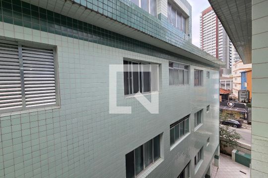 Sala de kitnet/studio para alugar com 1 quarto, 50m² em Guilhermina, Praia Grande