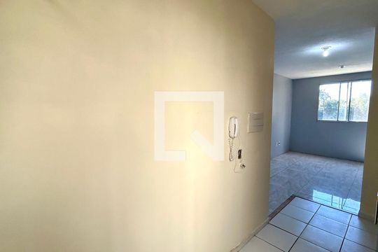 Cozinha/Área de serviço de apartamento para alugar com 2 quartos, 42m² em Vila Nova Bonsucesso, Guarulhos