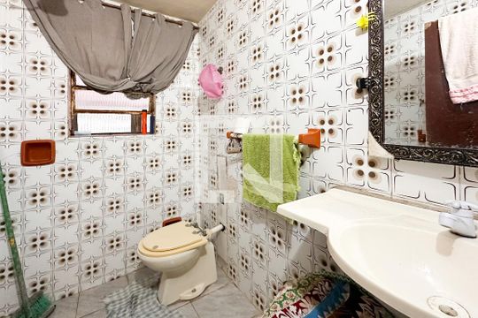 Banheiro Social - Casa 1 de casa à venda com 2 quartos, 50m² em Ferrazópolis, São Bernardo do Campo
