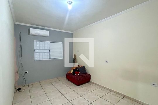 Quarto 1 de casa para alugar com 2 quartos, 131m² em Vila Real, Guarulhos