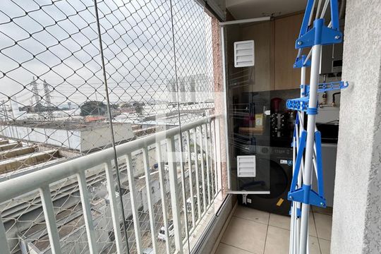 Varanda da Sala de apartamento à venda com 2 quartos, 44m² em Vila Itapegica, Guarulhos