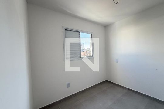 Apartamento para alugar com 1 quarto, 42m² em Vila Bertioga, São Paulo
