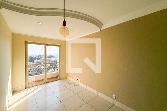Sala de apartamento para alugar com 2 quartos, 60m² em Vila Pita, São Paulo
