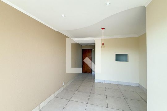 Sala de apartamento para alugar com 2 quartos, 60m² em Vila Pita, São Paulo