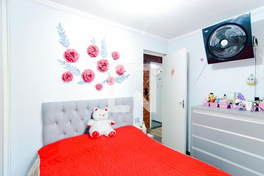 Quarto 1 de casa de condomínio para alugar com 2 quartos, 41m² em Jardim Santo Expedito, Guarulhos