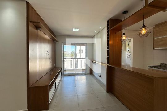 Sala de apartamento à venda com 3 quartos, 73m² em Tamboré, Barueri
