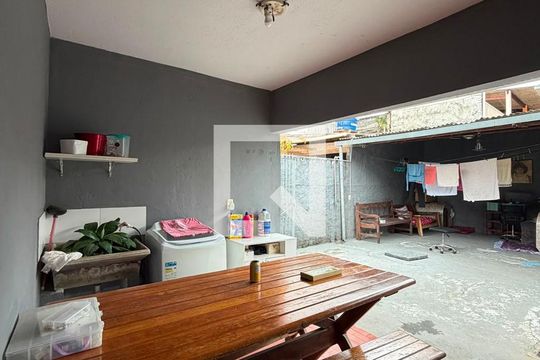 Casa à venda com 2 quartos, 115m² em Jardim Aurelia, Jundiaí