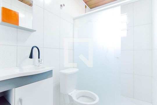 Banheiro de casa para alugar com 1 quarto, 42m² em Jardim Rosa de Franca, Guarulhos
