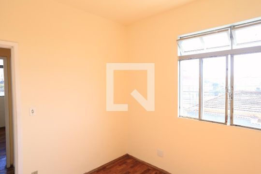 Quarto de apartamento para alugar com 2 quartos, 64m² em Sagrada Família, Belo Horizonte